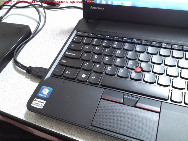 ThinkPad ����! win�Ķ��ϻȤ�³����Ĥ��Ϥʤ����ɡ��ꥫ�Х�ǥ��������äƤ��롣